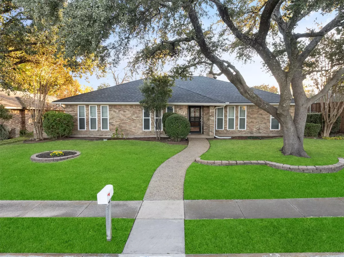 Plano, TX 75075,3528 Pinehurst DR