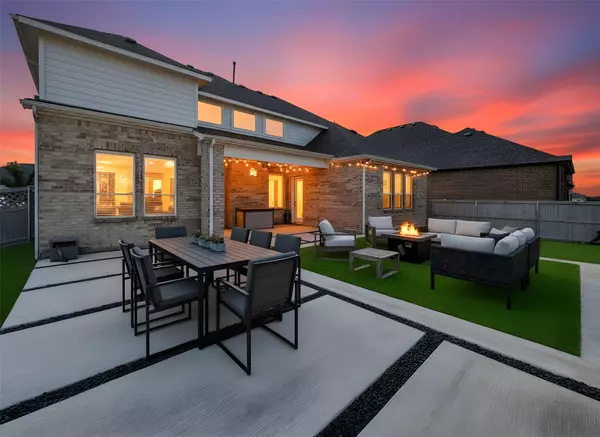 1308 Redbrick LN, Northlake, TX 76247