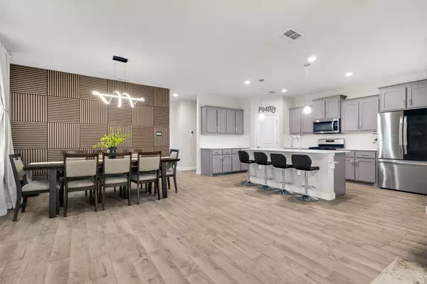 1000 Kirkham WAY, Fort Worth, TX 76247