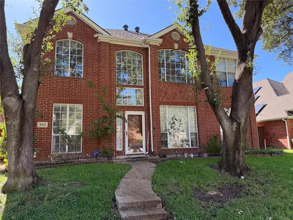 308 Santa Fe TRL, Irving, TX 75063