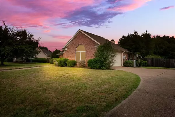 Robinson, TX 76706,608 Remington Park DR