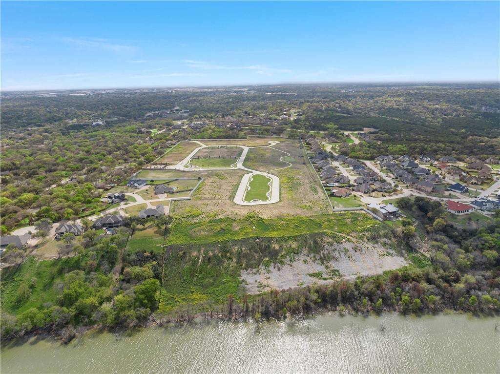 67 Pinehurst DR, Woodway, TX 76712