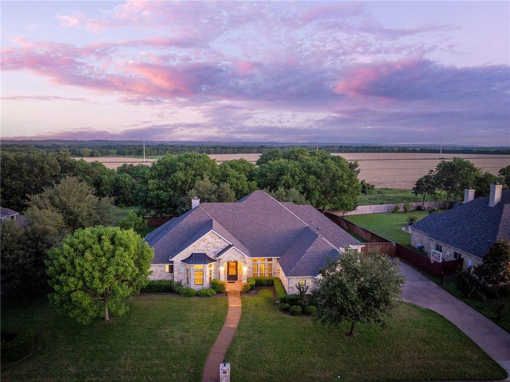 419 Stone Creek Ridge DR, Mcgregor, TX 76657