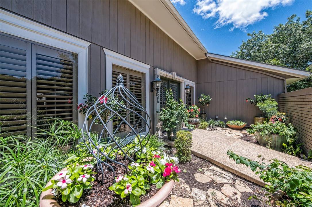 Woodway, TX 76712,1317 White River DR