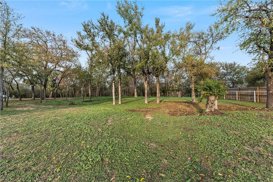 Lorena, TX 76655,2815 S Robinson DR