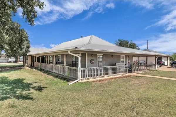 Lorena, TX 76655,5777 Old Lorena RD