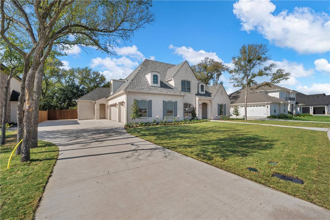Mcgregor, TX 76657,921 Glorietta DR