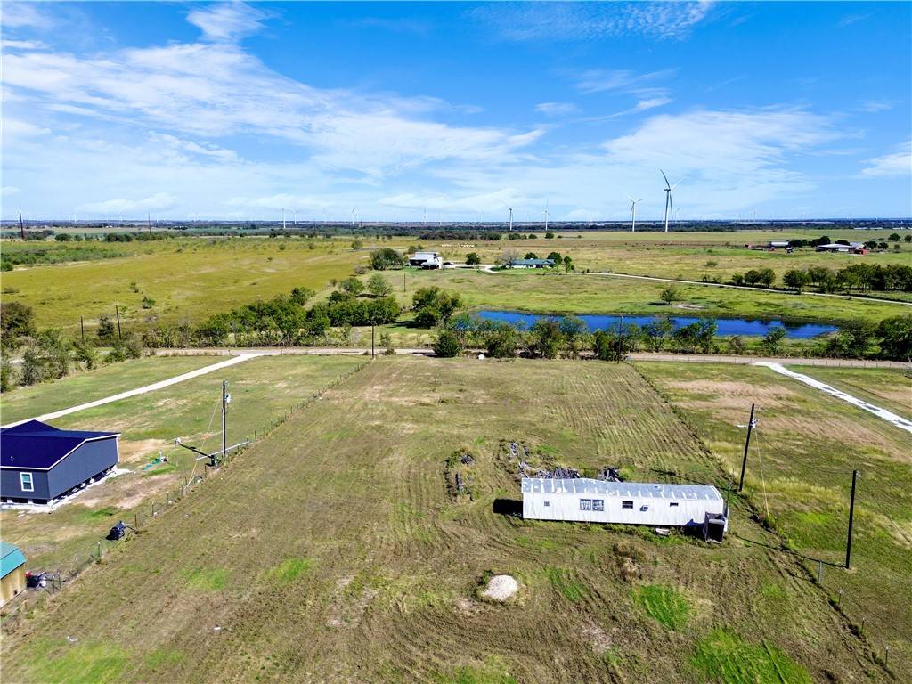 Mart, TX 76664,1983 Battle Lake RD