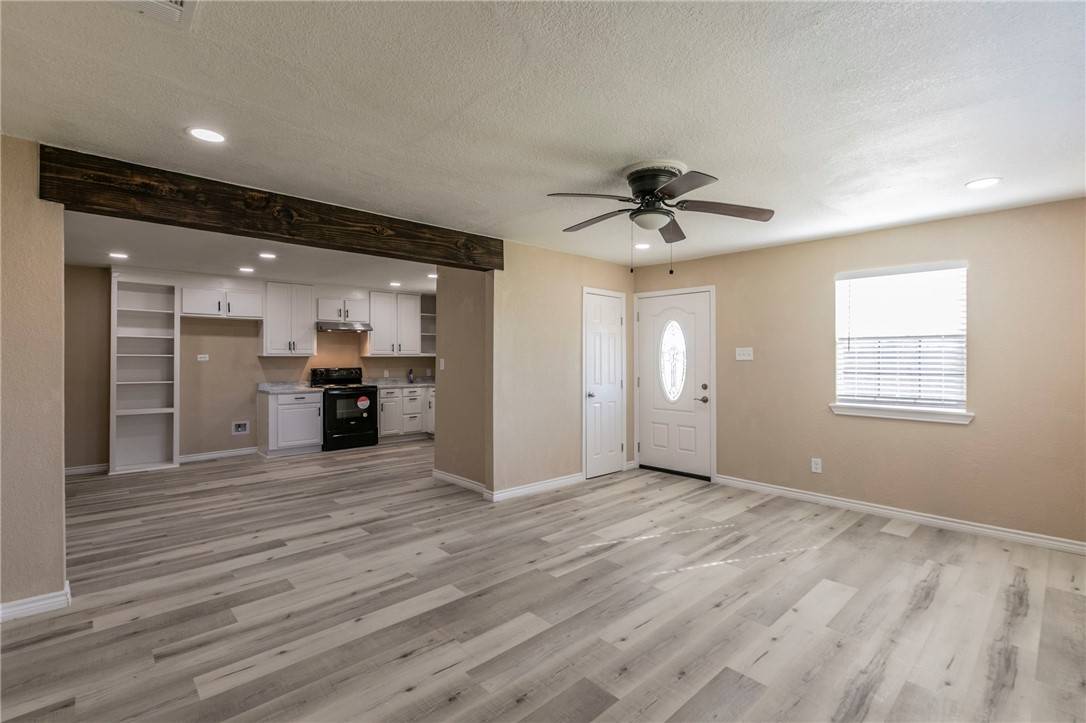 Marlin, TX 76661,551 CR 220 RD