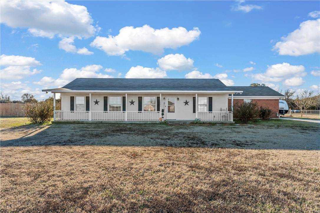 1085 Shilling DR, Elm Mott, TX 76640