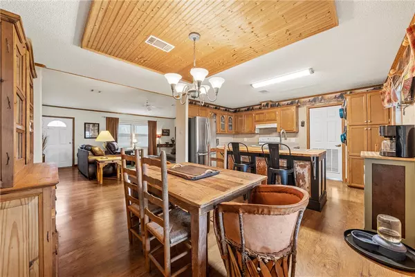 Axtell, TX 76624,429 Water Tower RD