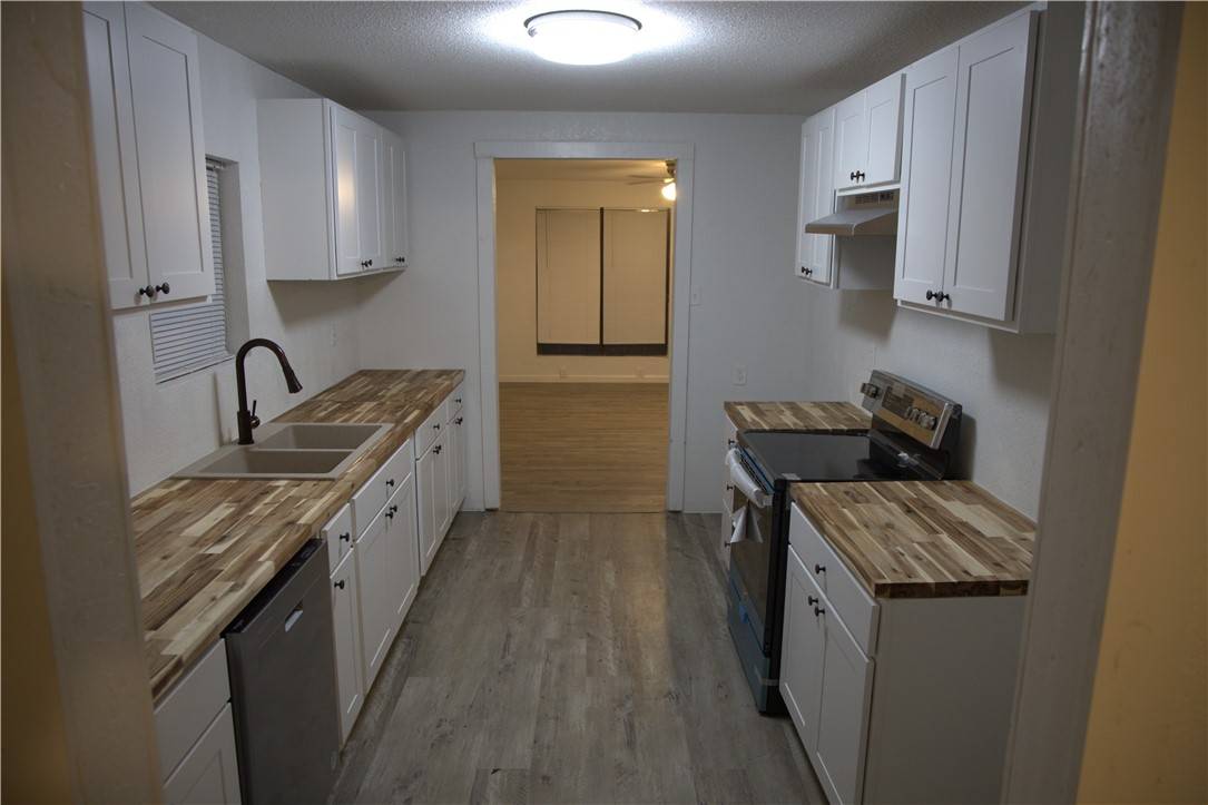 Brownwood, TX 76801,1606 S 3rd ST
