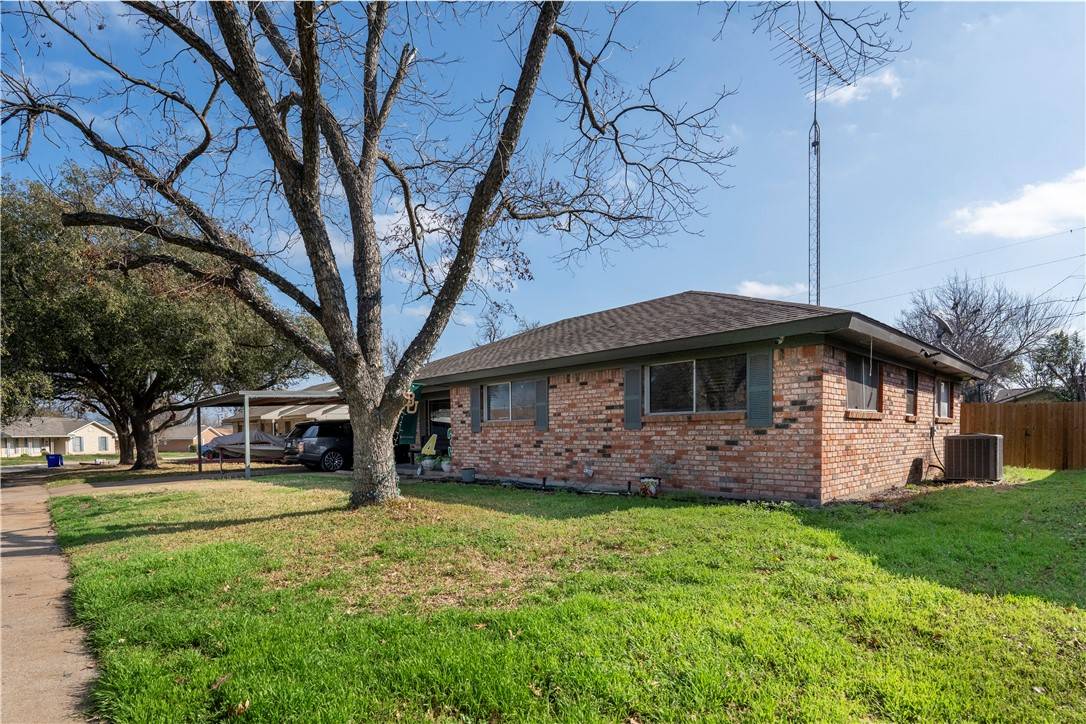 Waco, TX 76710,5806 Stratford DR