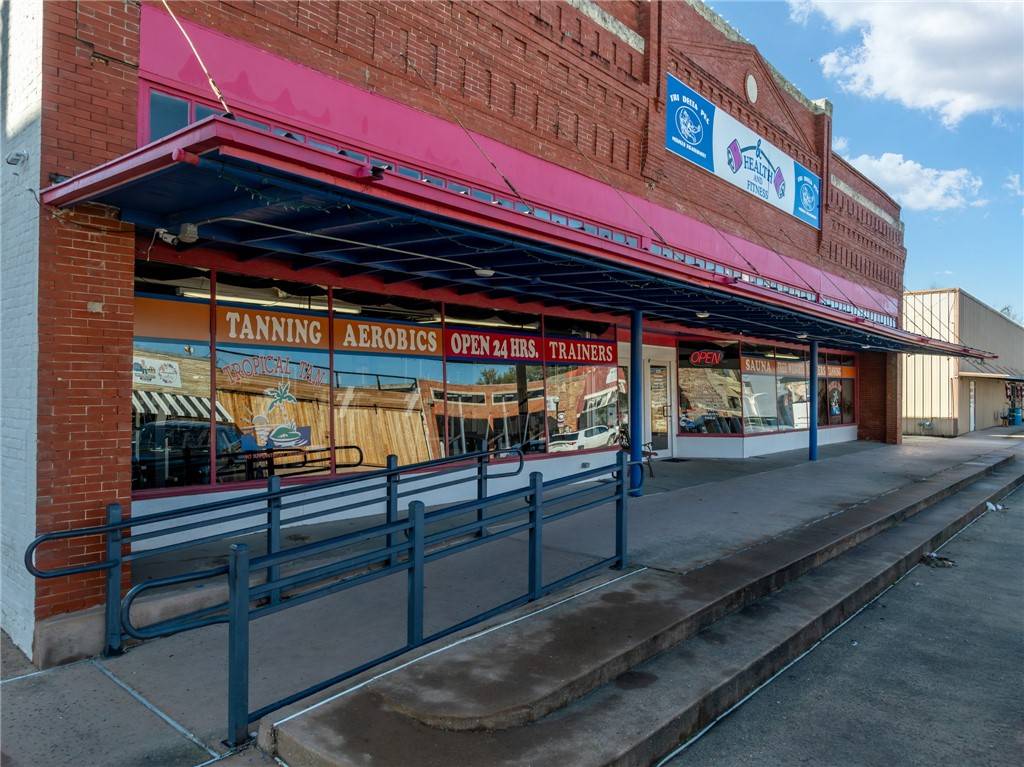 110 E Franklin ST, Hillsboro, TX 76645