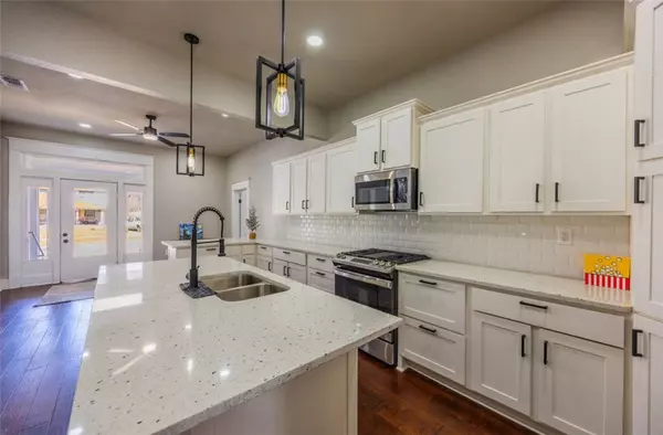 306 Craig ST, Hillsboro, TX 76645