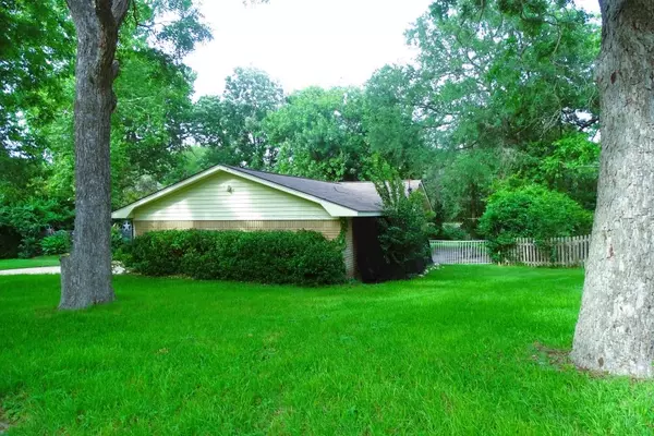 Woodway, TX 76712,411 Brookwood DR