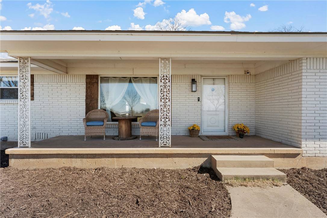 Crawford, TX 76638,5132 Cedar Rock Pkwy