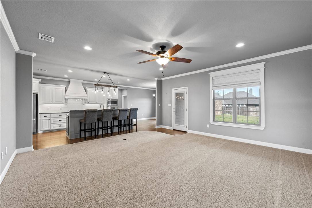 Robinson, TX 76706,605 Perry LN