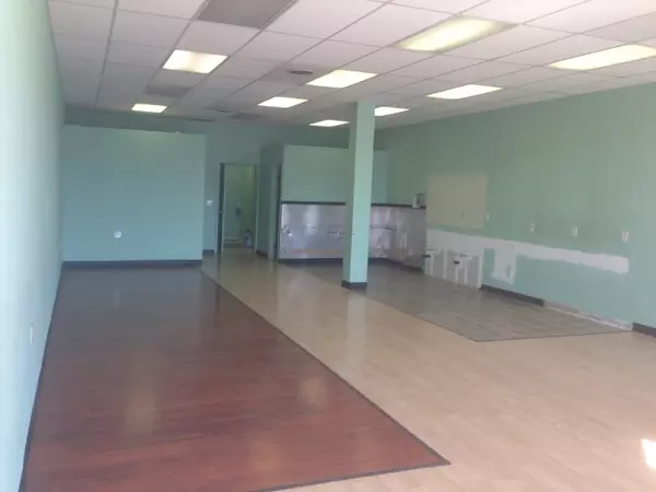 Kennewick, WA 99336,3180 W Clearwater Avenue, Ste B