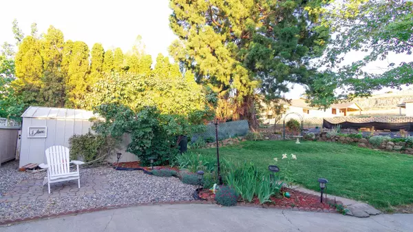 Prosser, AK 99830,1044 Margaret St