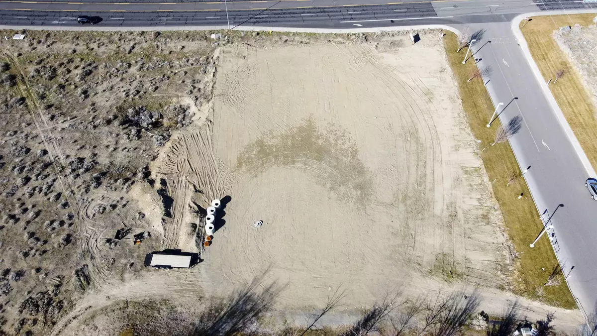 Kennewick, WA 99336,TBD W Clearwater Ave