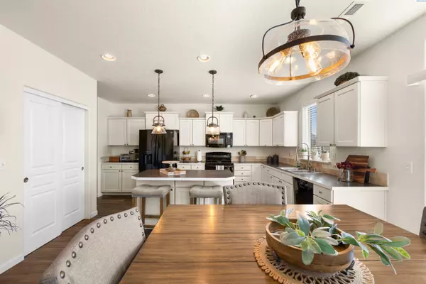 Kennewick, WA 99336,9337 W 5th Pl