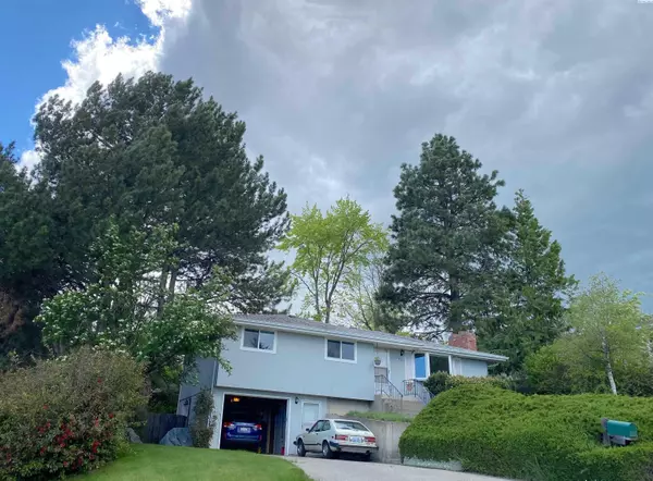 1455 NW Deane, Pullman, WA 99163