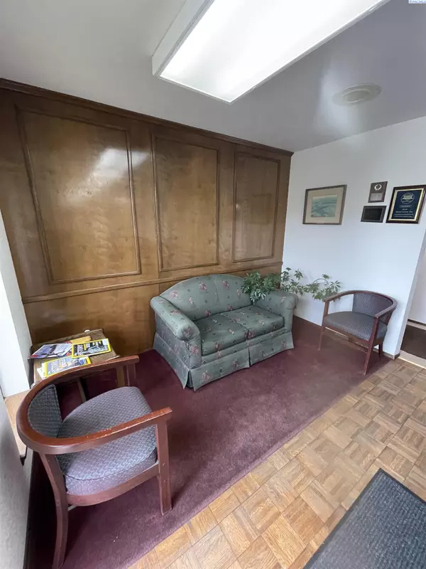 Grandview, WA 98944,802 W 2nd St.