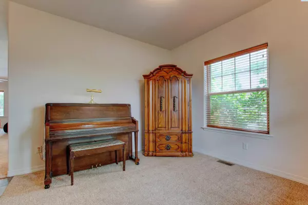 Grandview, WA 98930,411 Sherilyn Court