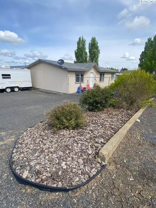 La Crosse, WA 99143,210 S Whitman