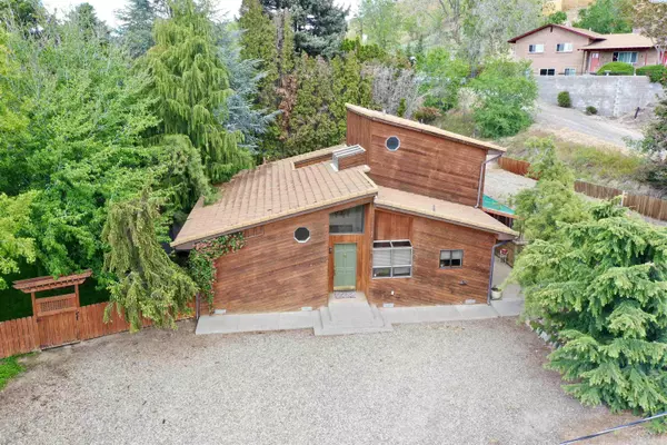 121 Temby Ln., Granger, WA 98932