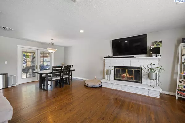 Kennewick, WA 99336,1929 W 9th Ave