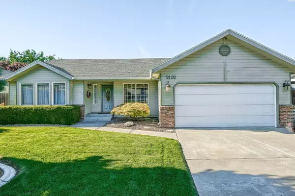 2102 W 37th Ave, Kennewick, WA 99337