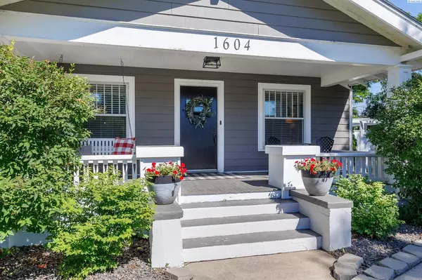 Prosser, WA 99350,1604 Meade Ave