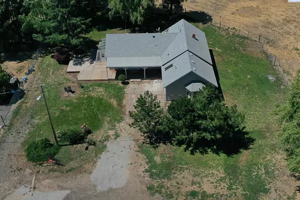 Prosser, WA 99350,2702 N Griffin Rd