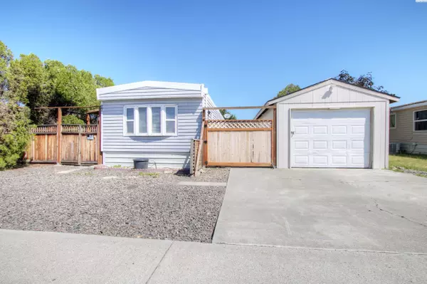 2105 N Steptoe  Trlr #27, Kennewick, WA 99336