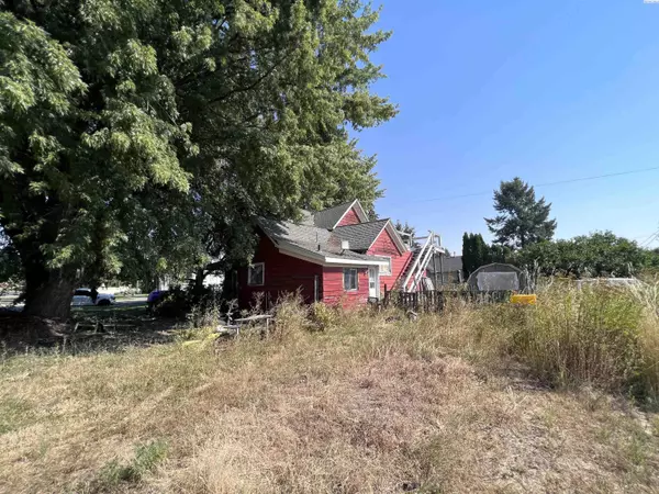 Garfield, WA 99130,103 E California