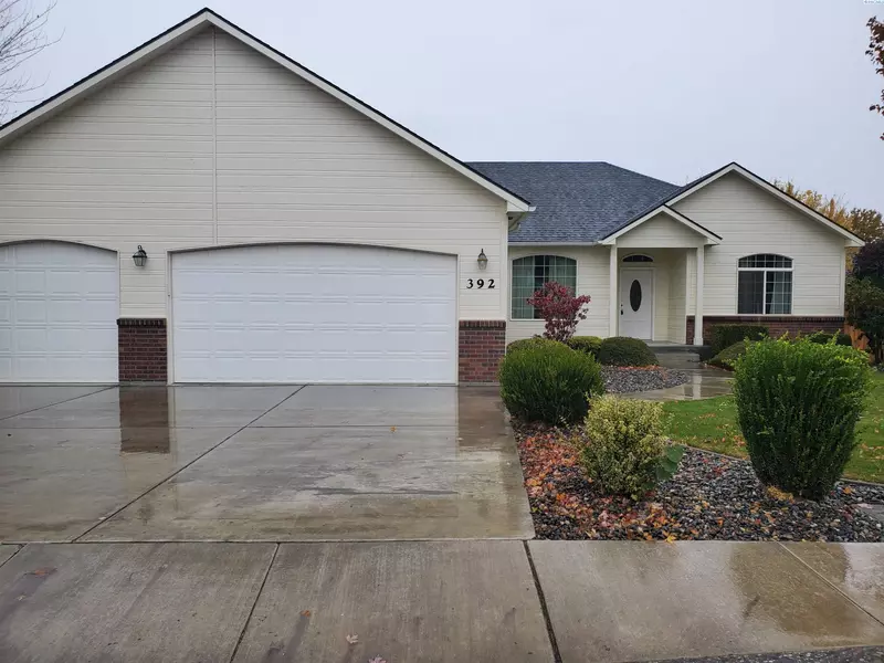 392 Oahu Street, Richland, WA 99352