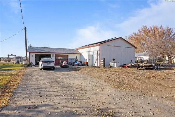 Prosser, WA 99350,15702 N Pioneer