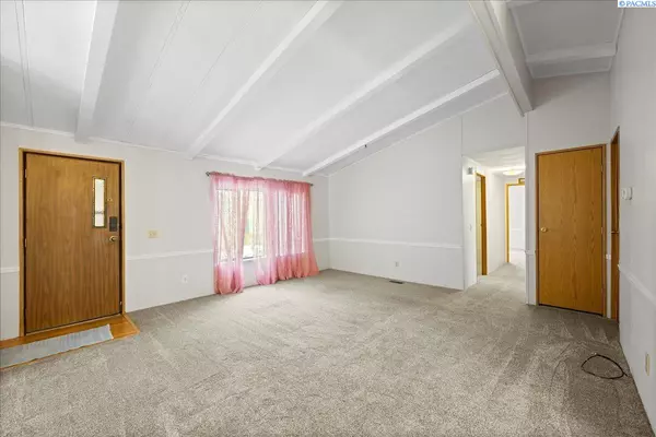 Grandview, WA 98930,1100 S Euclid #51