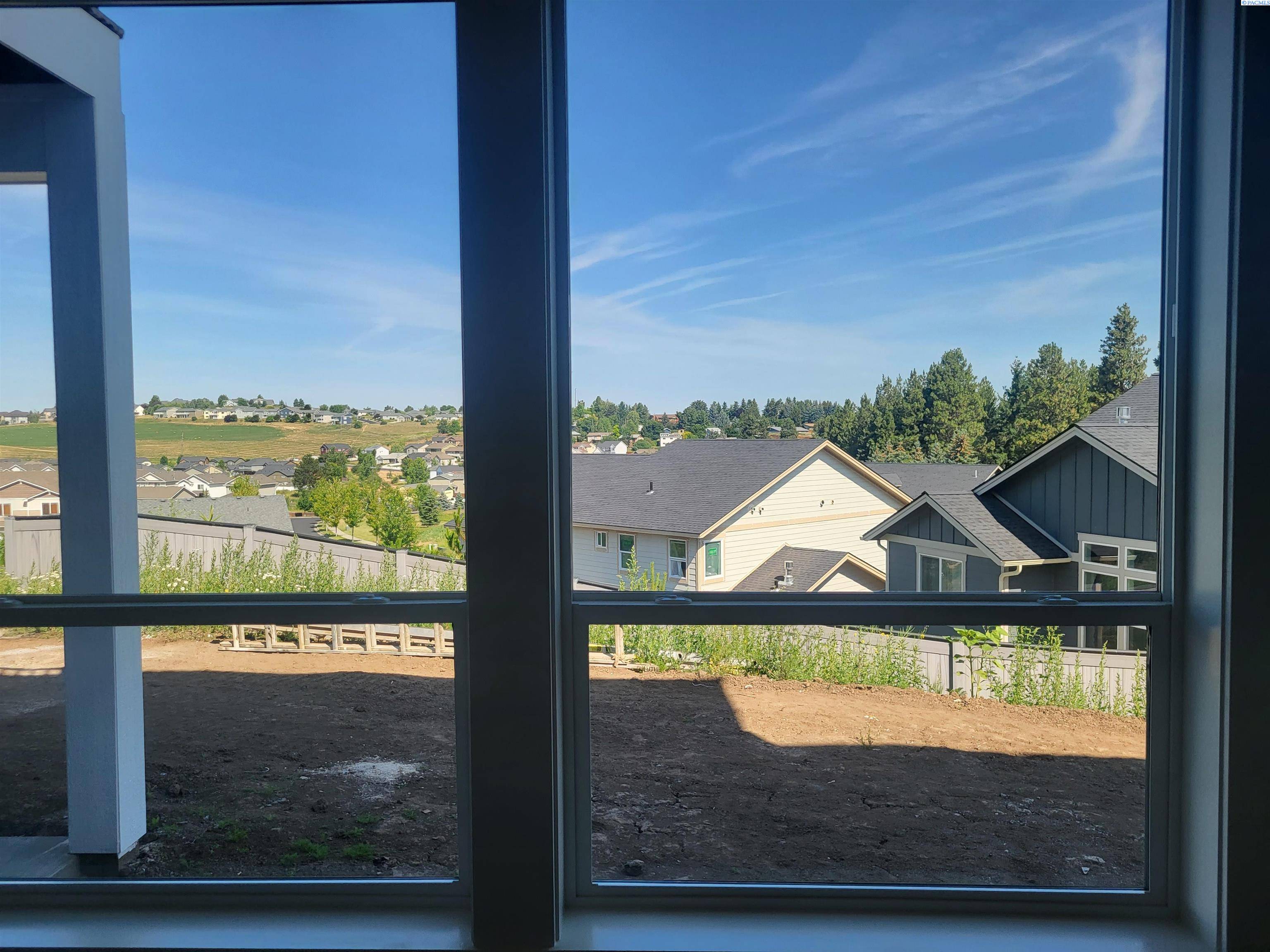 Pullman, WA 99163,840 SW Panorama Dr