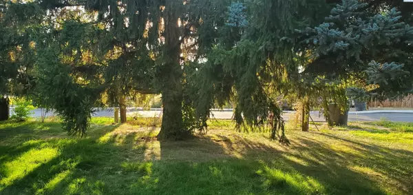 808 E Avenue, Granger, WA 98932