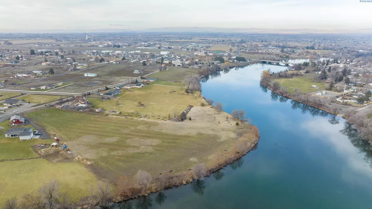 Prosser, WA 99350,723 S 1366 Pr Sw