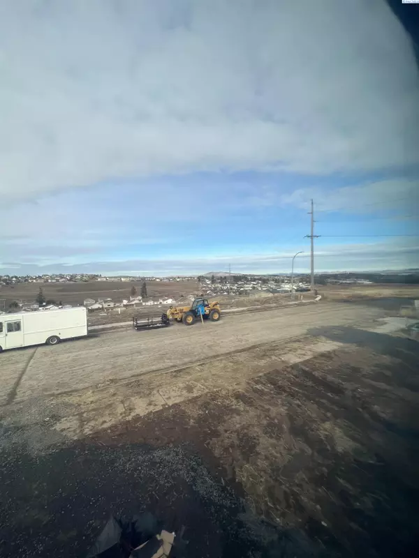 Pullman, WA 99163,1325 SW Panorama Drive