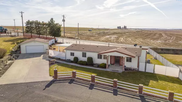 16821 Out Of Bounds Ln. Se, Warden, WA 98857