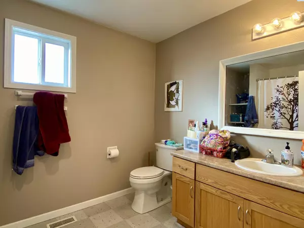 Farmington, WA 99128,102 W Adams St