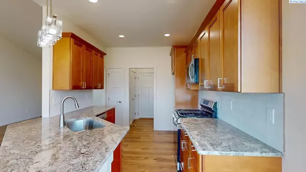 Palouse, WA 99161,613 Harvest Loop