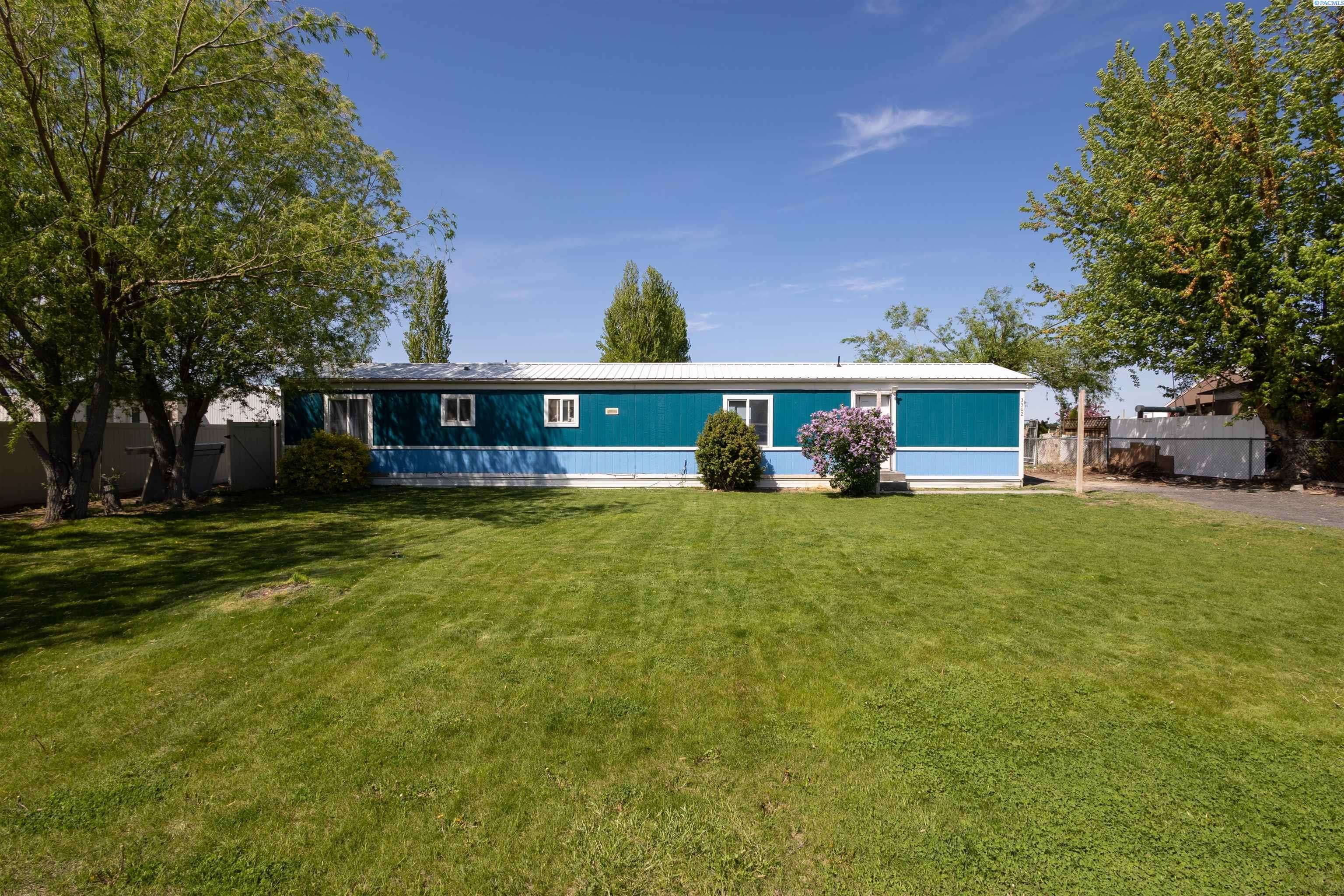 3302 W Dusty Ln, Benton City, WA 99320