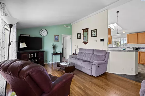 Grandview, WA 98930,910 Robinson Road