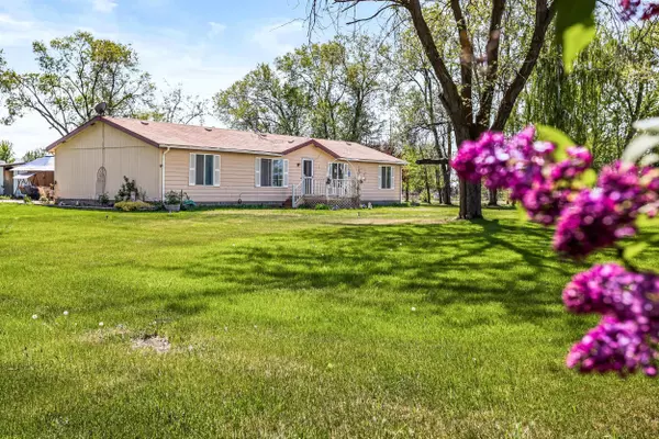 910 Robinson Road, Grandview, WA 98930